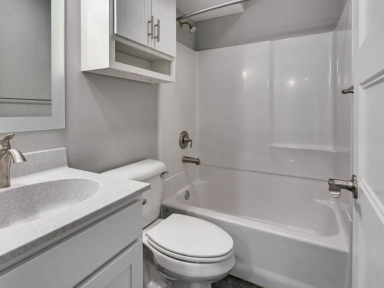 4702 Wakeley St #6 — Photo 16
