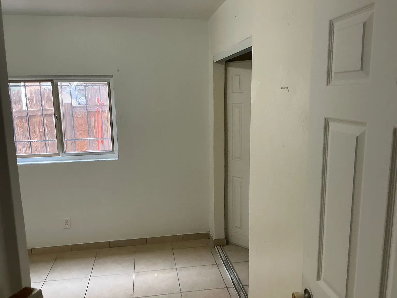 105 General Arnold ST NE — Photo 3