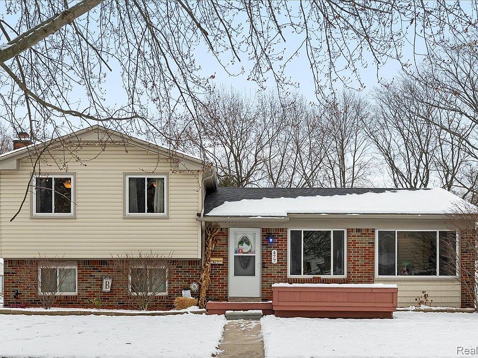 1st image of 477 Barchester St