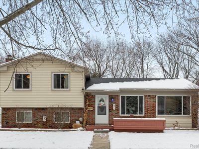 477 Barchester St, Westland, MI, 48186