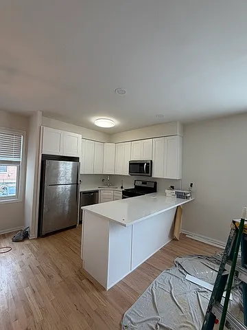 3 bed, 1.5 bath, 1500 sqft, $3,500 — Photo 3