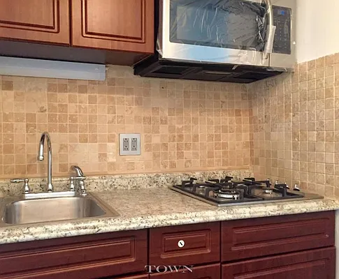 Rented by Gallery Real Estate Group, LLC | media 26