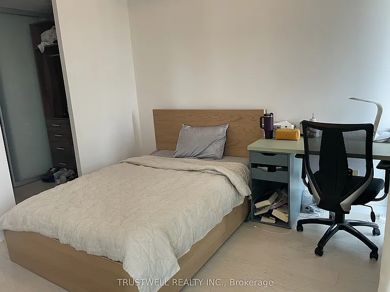 488 University Ave #2605 — Photo 6
