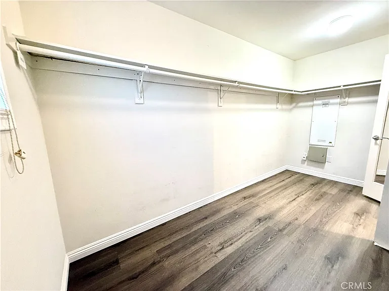 1319 Jacaranda Cir — Photo 17