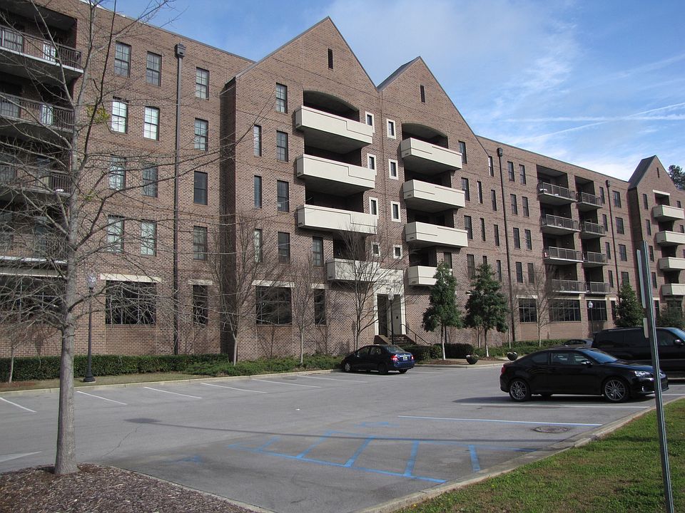 1040 Broadway Park