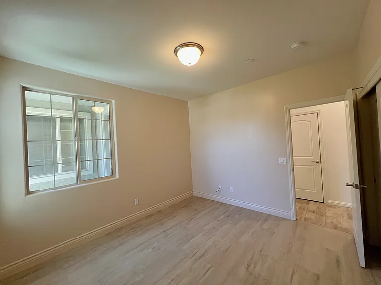 14305 Pemberley Passage Ave — Photo 36