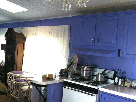 4th image of 2130 Redwood Hwy Space E19