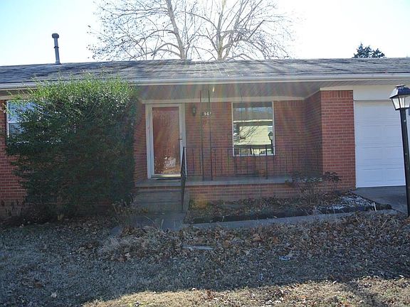 4th image of 967 E 11th St