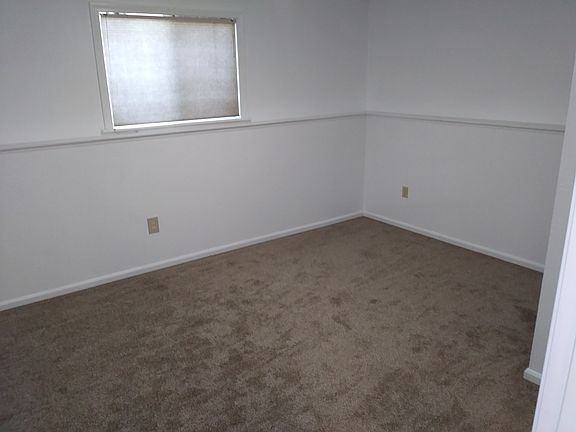 3rd image of 19216 E Valleyway Ave