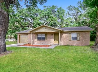 2202 Oakview Ln, Plant City, FL 33566