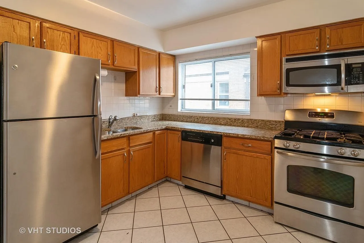 1516 N Harlem Ave — Photo 4