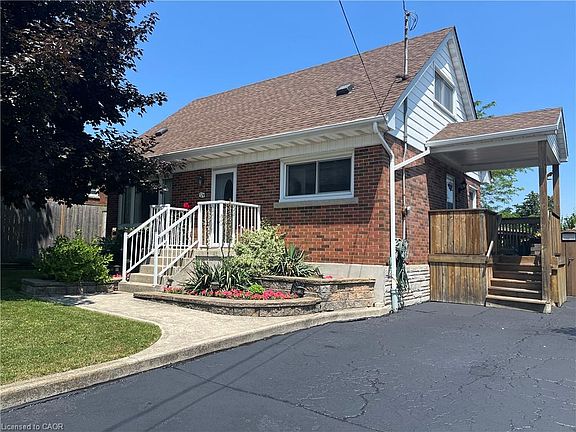 3rd image of 129 Broker Dr