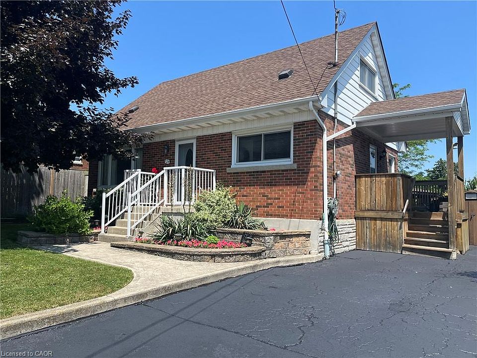 1st image of 129 Broker Dr