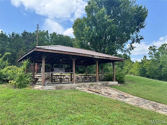 5th image of 645 Pond Run Rd