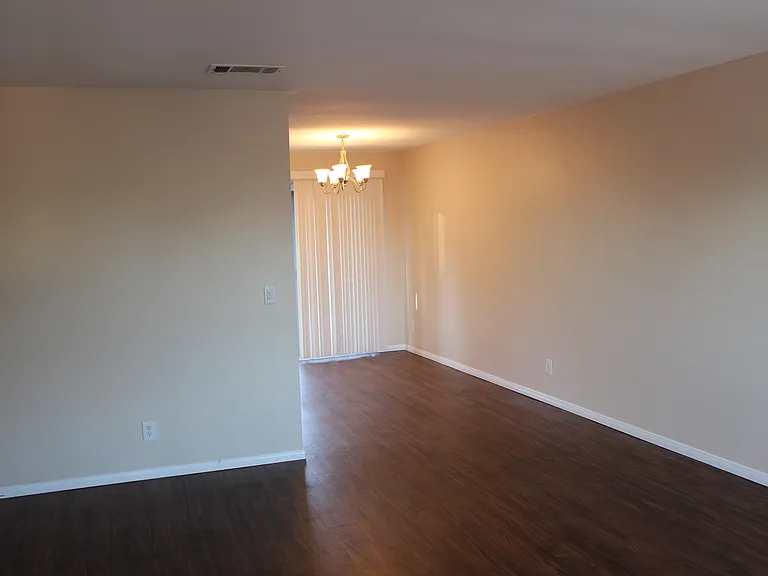 701 E 7th Ave #4 — Photo 10