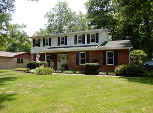 6381 Paxton Woods Dr, Loveland, OH 45140