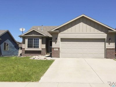 5800 W Bream Dr, Sioux Falls, SD, 57107
