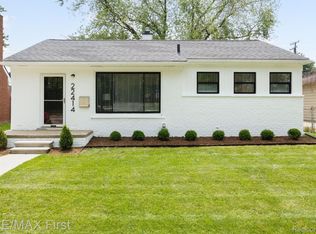 22414 Englehardt St, Saint Clair Shores, MI 48080