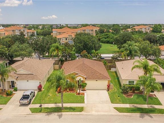 3rd image of 2324 Bayhill Dr