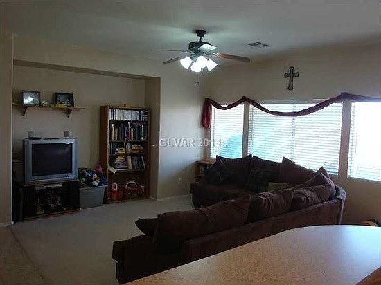 2nd image of 5518 Winterdale St