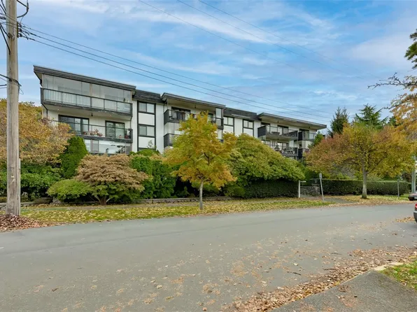 1039 Linden Ave #302, Victoria, BC V8V 4H3