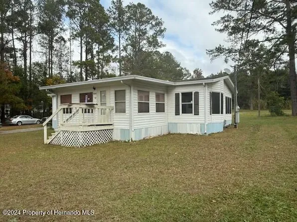 9236 West St, Brooksville, FL 34601