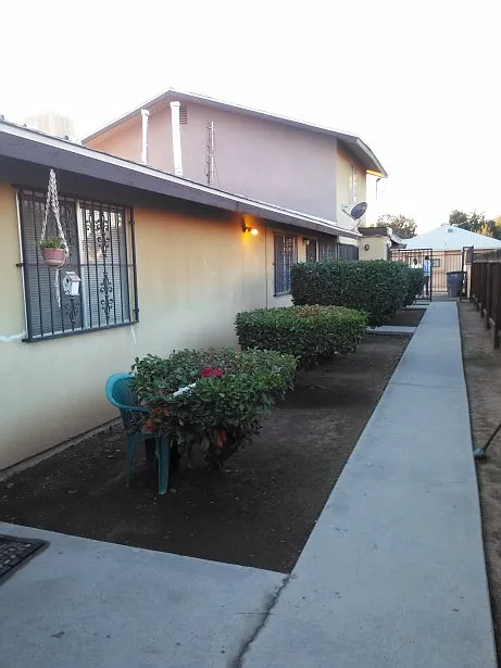 311 Fresno St photo 1