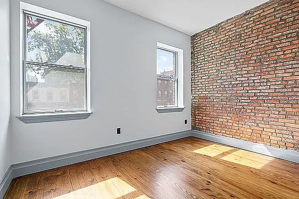 Rented by REAL New York | media 3