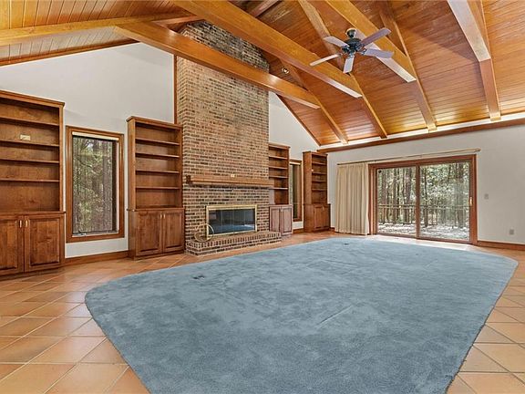 3rd image of 28282 Shade Tree Ln