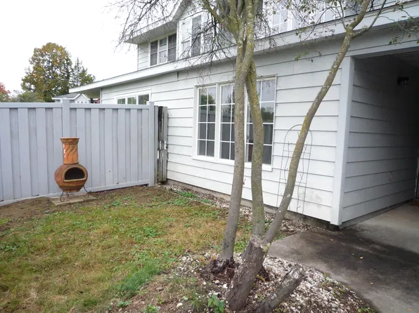 105 Maryland Rd, Plattsburgh, NY 12903