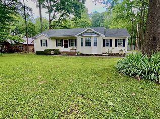 113 Guill Ln, Cottontown, TN 37048