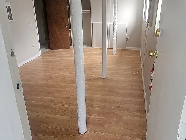 Salter Pl — Photo 4