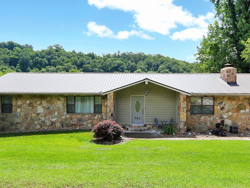 1st image of 522 Greenwood Dr