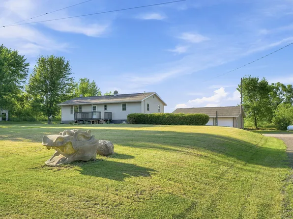 617 137th Ave, Wayland, MI 49348
