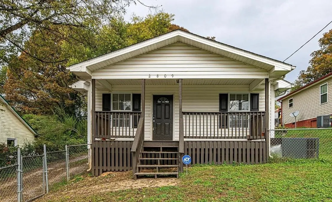 Building Photo - 2809 Brooks Ave