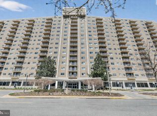 1225 Martha Custis Dr APT 604, Alexandria, VA