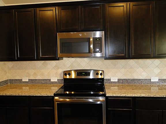 5th image of 4008 Meramac Dr