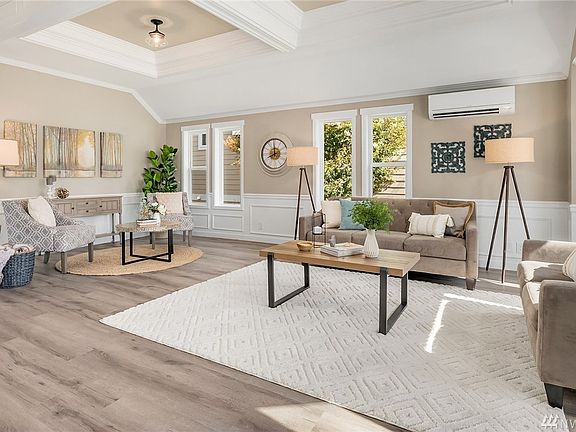 Vaulted ceilings/designer finishes