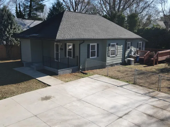 316 E Jennings St, Lincolnton, NC 28092