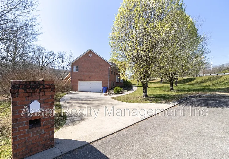 170 Sweet Gum Ln — Photo 8