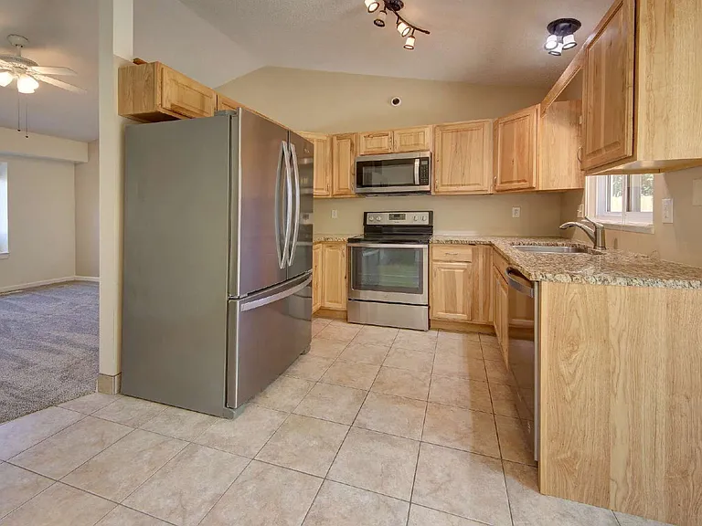 7490 Churchwood Cir — Photo 9