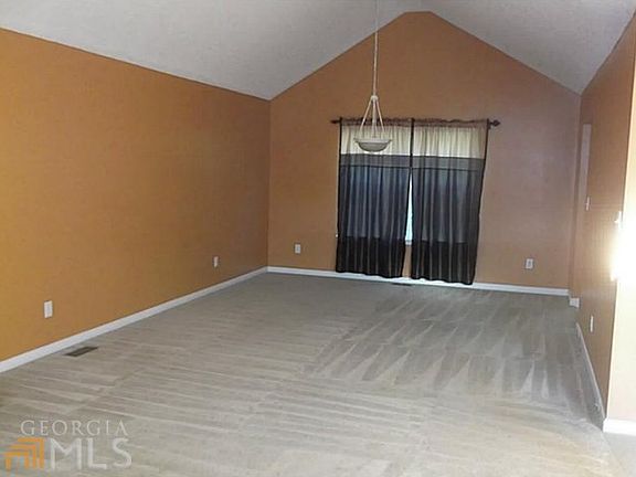 4th image of 1105 Augusta Woods Dr