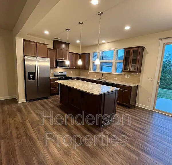 9254 Glenburn Ln — Photo 2