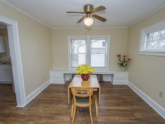 3rd image of 2170 Wyandotte Ave