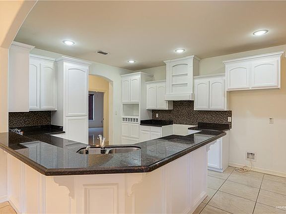 4th image of 1903 S Villa Real Dr