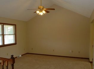 4720 Rainbow Hills Rd, Jefferson City, MO 65109