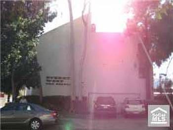 2nd image of 111 N Everett St APT 304
