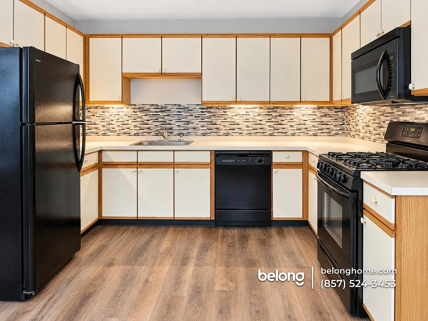 2 bed, 1.0 bath, 944 sqft, $2,295 — Photo 2
