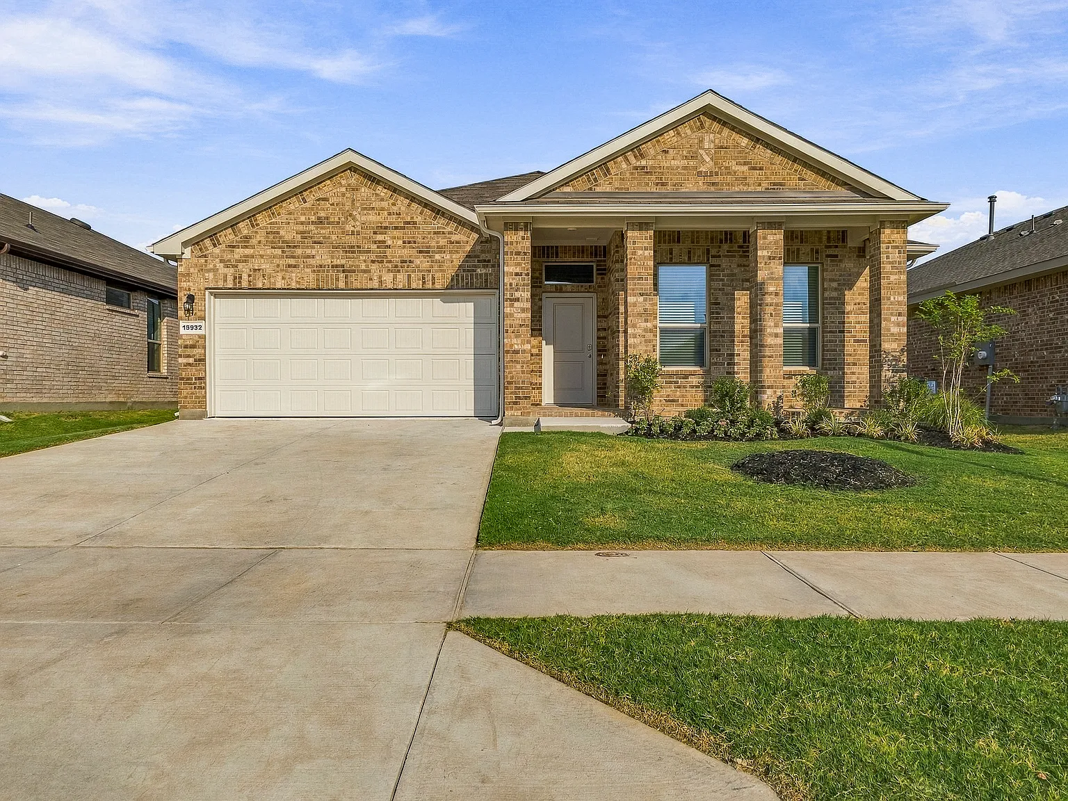 4 bed, 1662 sqft, $2,350 — Photo 1