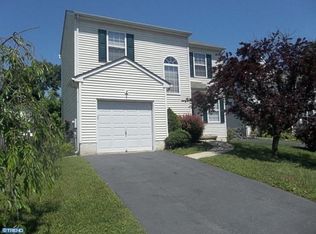 13 Walle St, Norwood, PA 19074